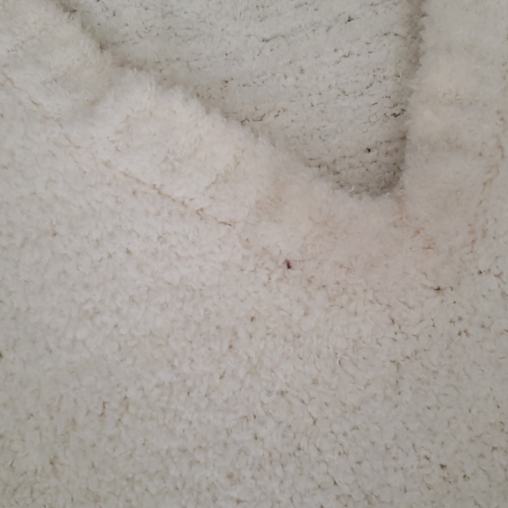 COPY - Marled ivory fuzzy high low v neck sweater sz M - Picture 5 of 5